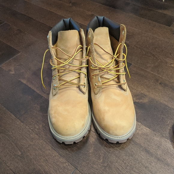 Timberlands - Picture 2 of 4
